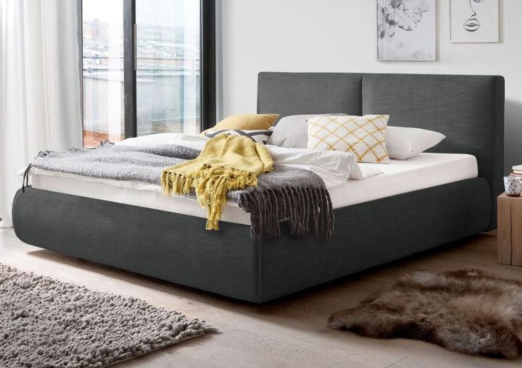 Schlafzimmer modern mit gelben Farbtupfern