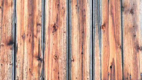 gebeiztes Holz