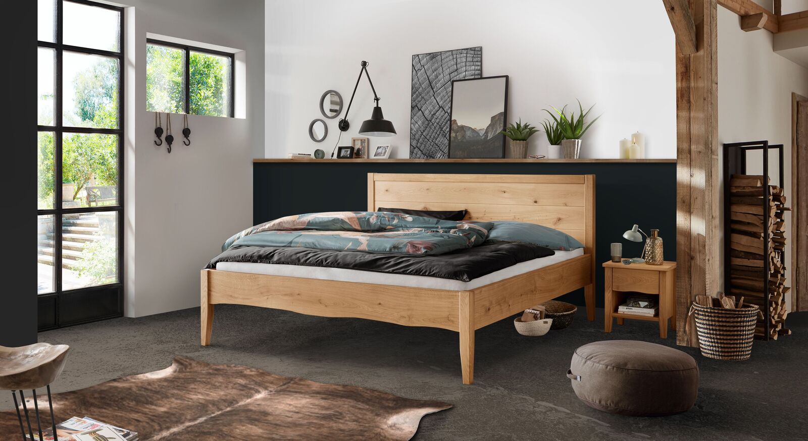 Klassisches Bett Kanim aus Wildeichenholz
