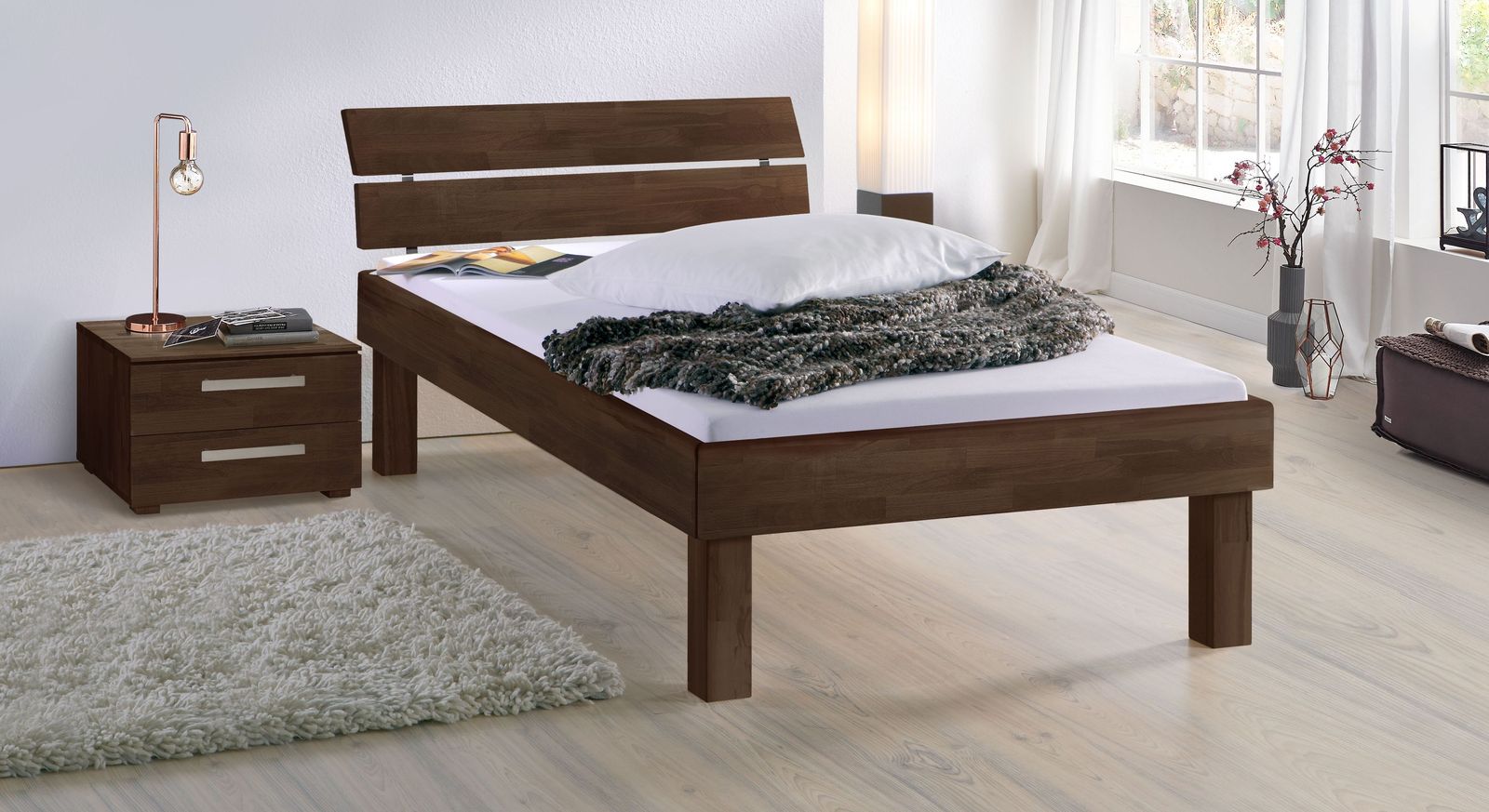 Wengefarbenes Bett Madrid Komfort in 30 cm Höhe