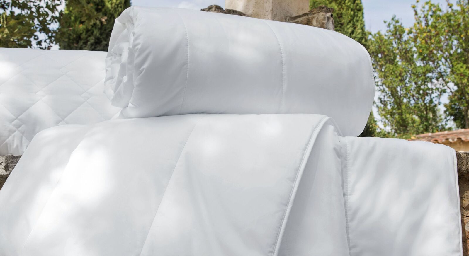 Warme Centa-Star Markenfaser-Bettdecke Royal für einen optimalen Schlafkomfort