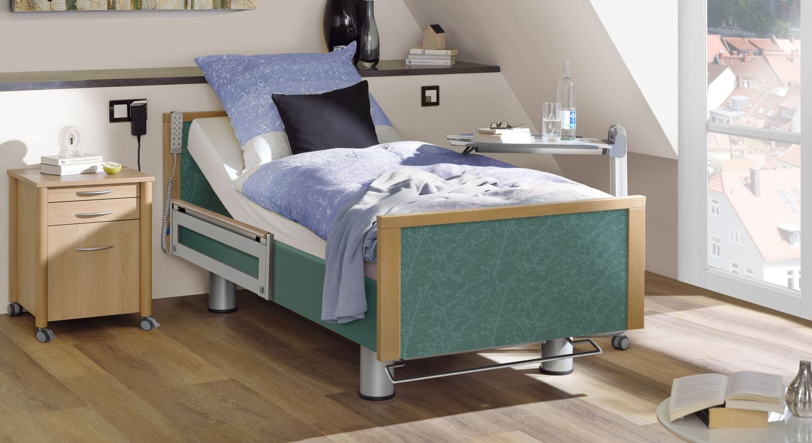 Komfortbett mit Pflegebett-Funktion Sylt mit petrolfarbenem Stoff