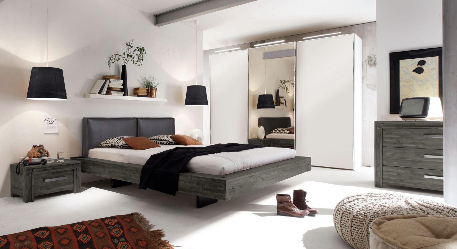 Komplett-Schlafzimmer Penco mit passendem Kleiderschrank