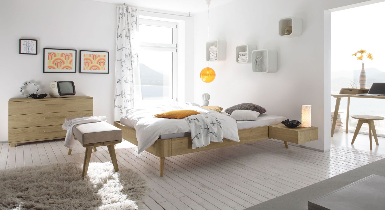 Liege Rakaia mit passenden Möbeln fürs Schlafzimmer