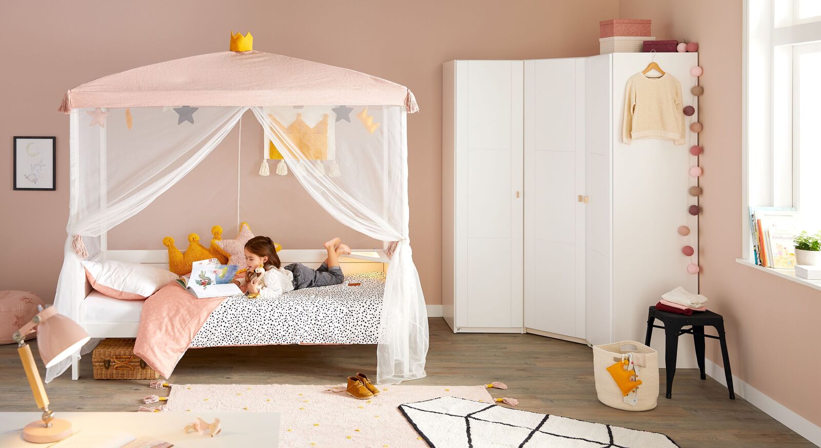 Modernes LIFETIME Kinderzimmer Princess mit Himmelbett