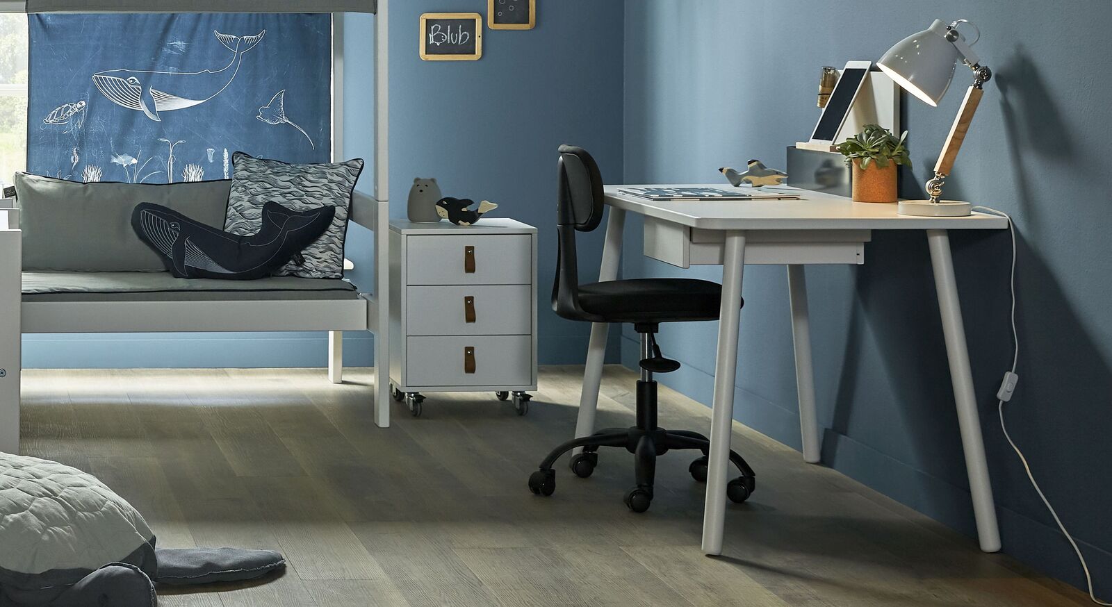 LIFETIME Schreibtisch "Original" mit Schublade in modernen, skandinavischen Stil