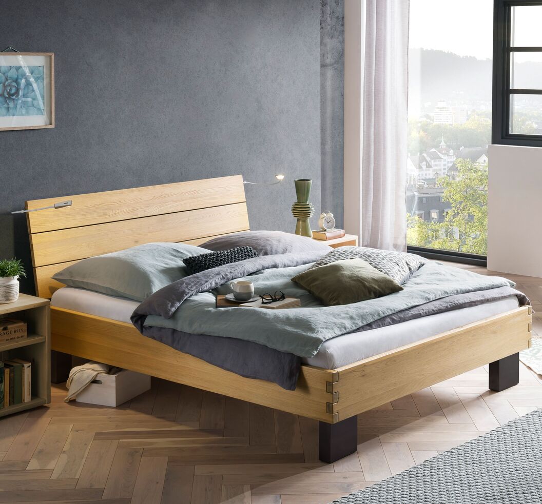 Bett Hamar aus Massivholz online kaufen