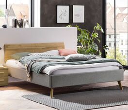 Elegantes Bett Maksis aus hochwertigen Materialien