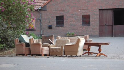 Tipps und Infos zur Entsorgung von alten Möbeln, Bett und Matratze