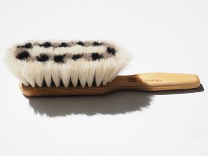 Eine weiche Bürste ist optimal für die Matratzenreinigung