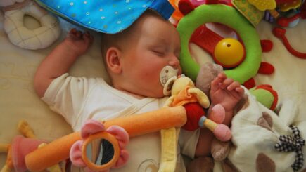 Schlafhilfen fÃ¼r Babys - worauf sollte man achten?
