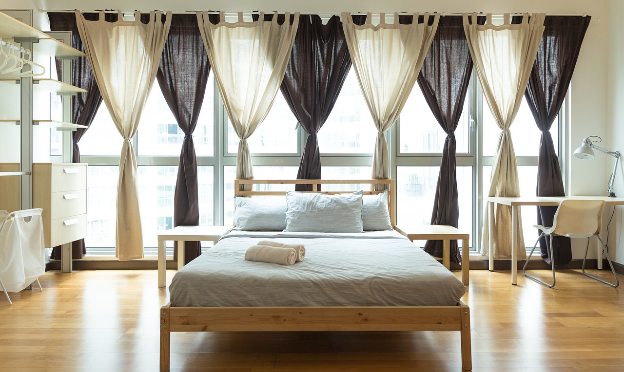 fensterdekoration im schlafzimmer - vorhänge, rollos, jalousien & mehr