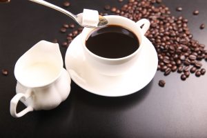 Paradoxerweise hilft Kaffee einigen Demenzkranken beim Einschlafen.