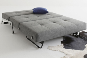 Längsschläfer-Schlafsofas im Vergleich - getestet von Betten.de