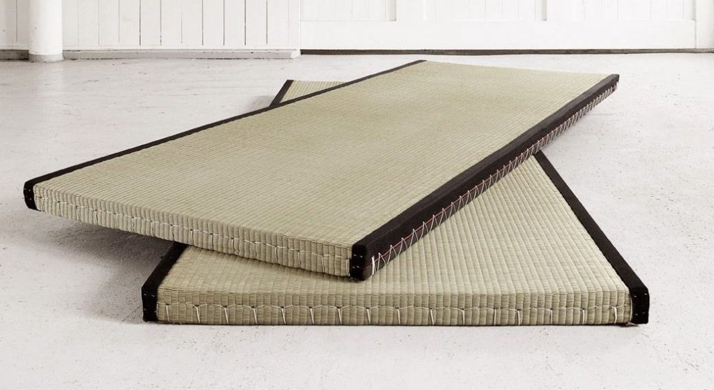 Was ist ein Futon? Eigenschaften, Vor und Nachteile BETTEN.de