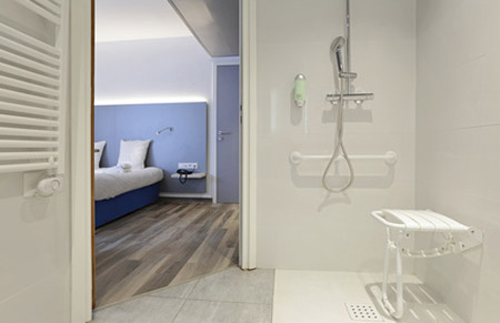 Schlafzimmer barrierefrei einrichten
